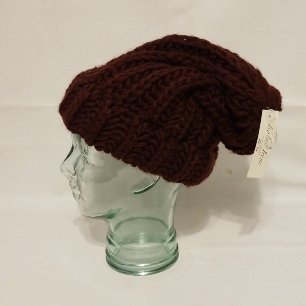 Isoldi Irene women's slouchy beanie